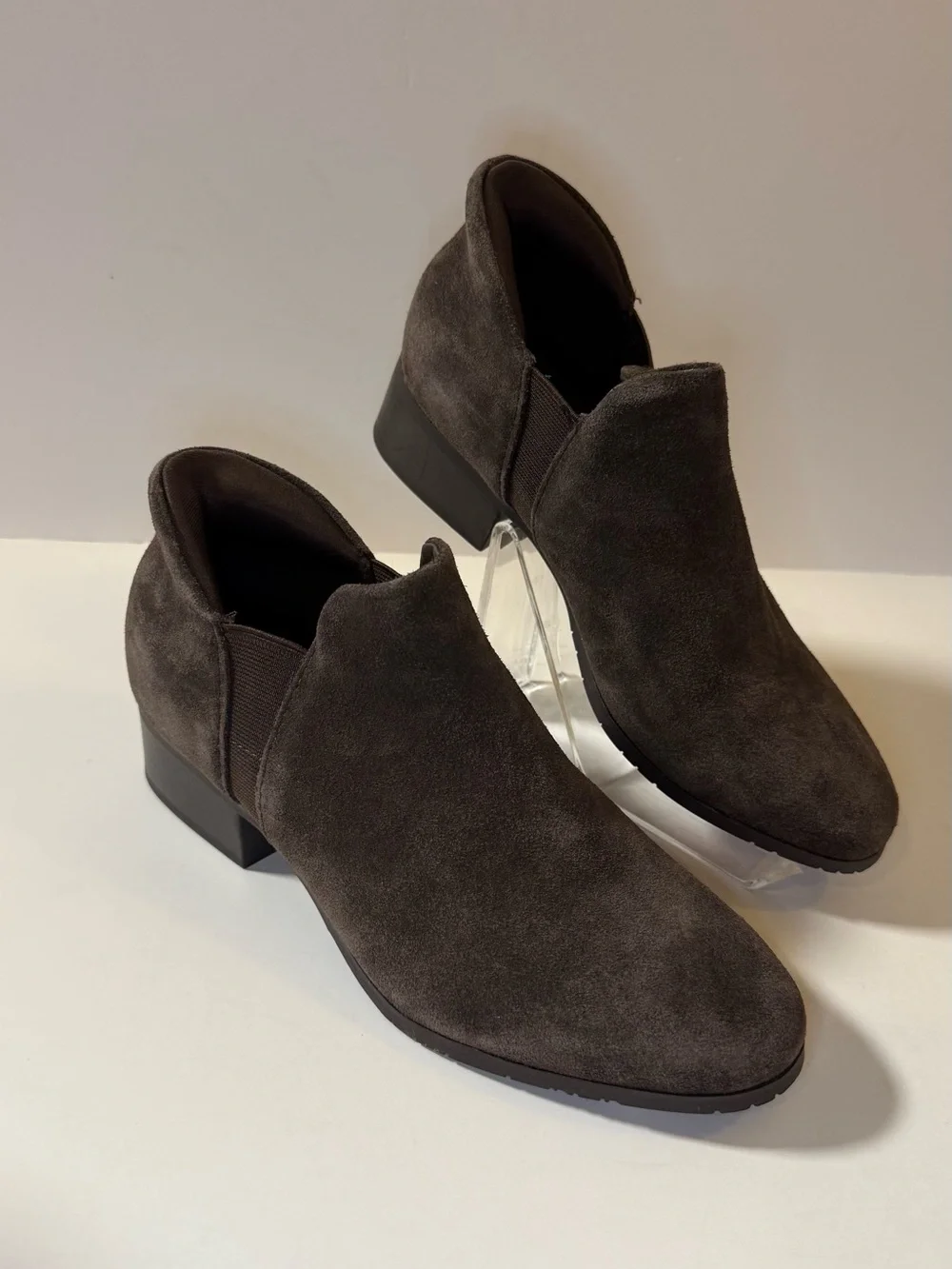 Kenneth Cole Reaction Women's Dark Brown Suede Ankle Booties